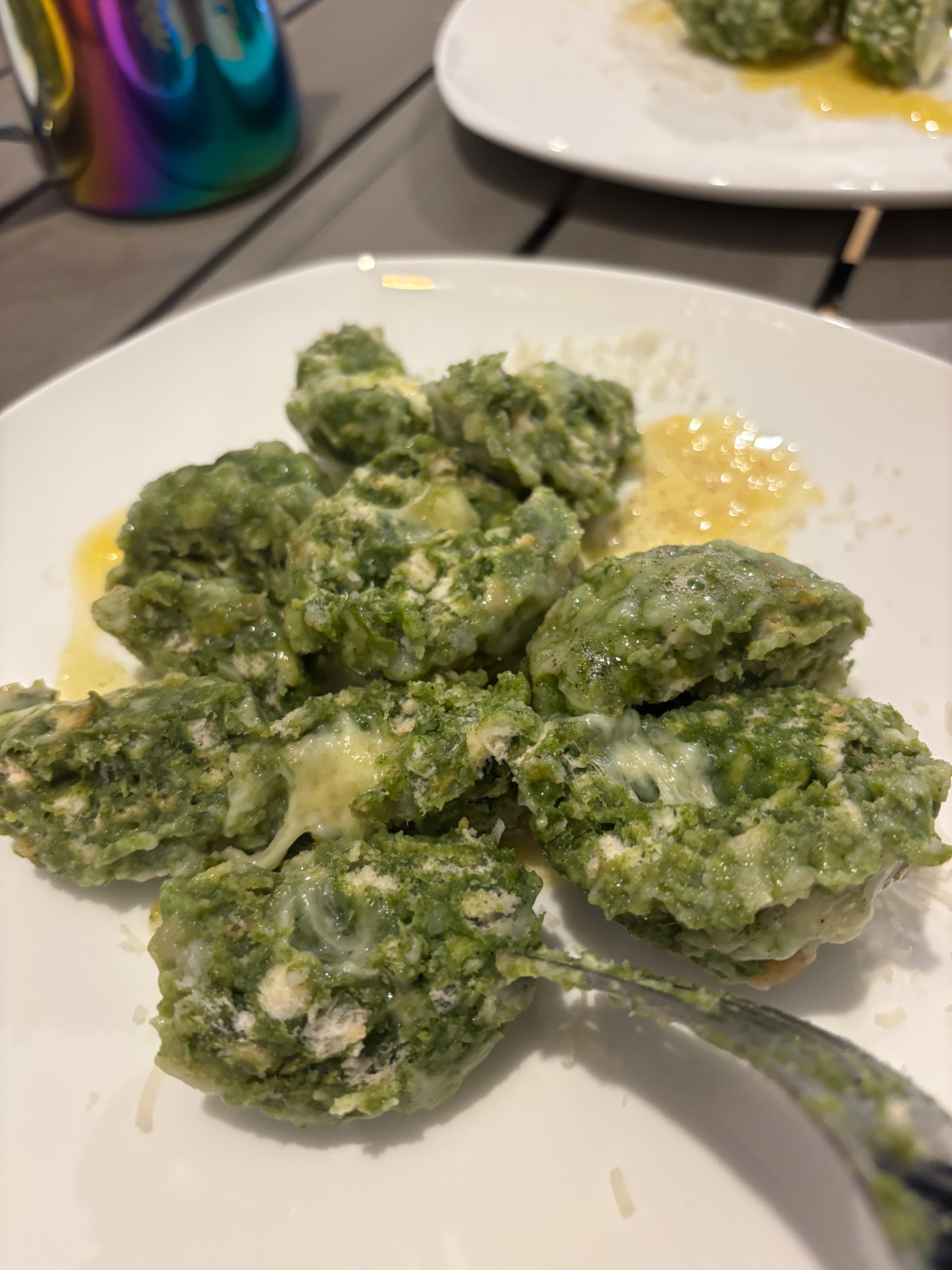 Спаначени кнедли с пълнеж от планинско сирене Recipe Image