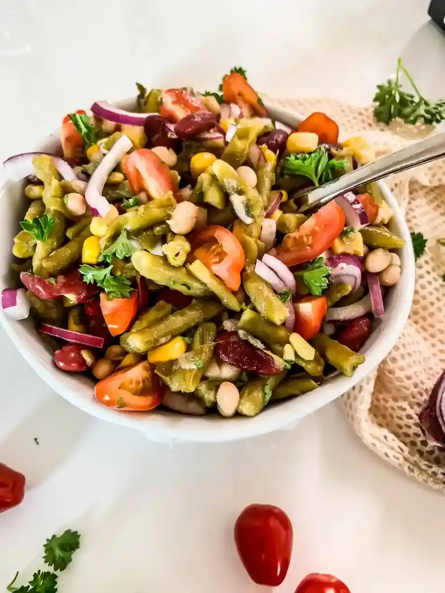Colorful Bean Salad with Versatile Beans and Fresh VegetablesRecipe Image