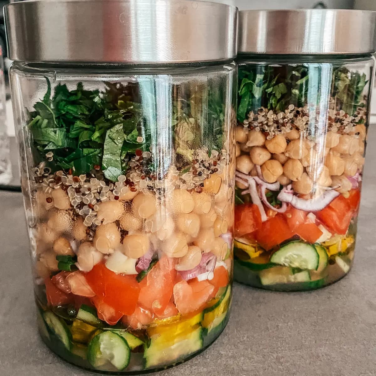 Jar salad with chickpeas Recipe