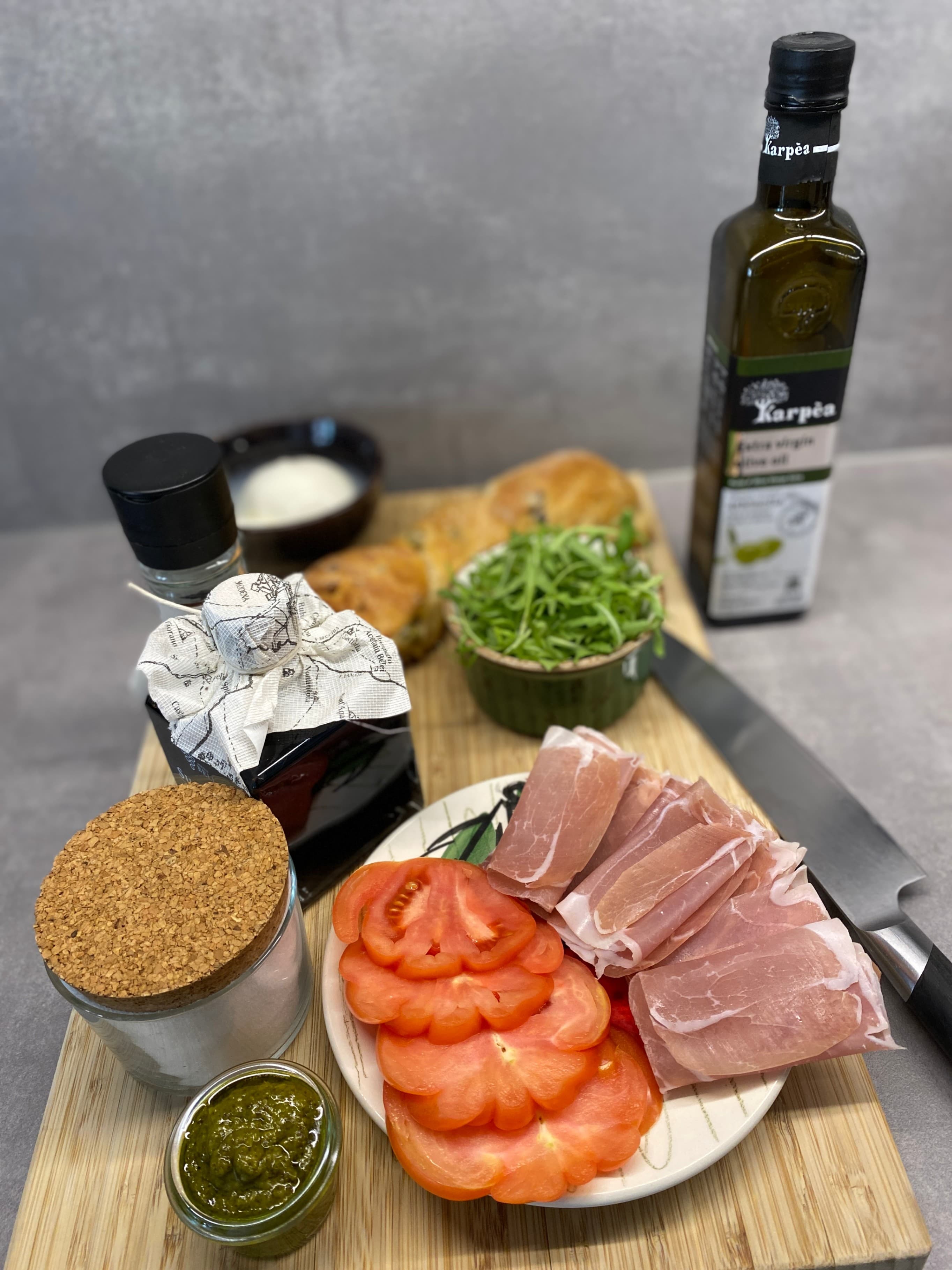 Grillowana Kanapka z Ciabatty z Prosciutto i BurratąRecipe Image