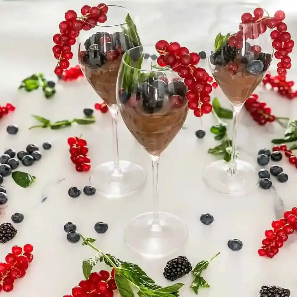 Wegański mus czekoladowy bez cukru z 4 składnikówRecipe Image
