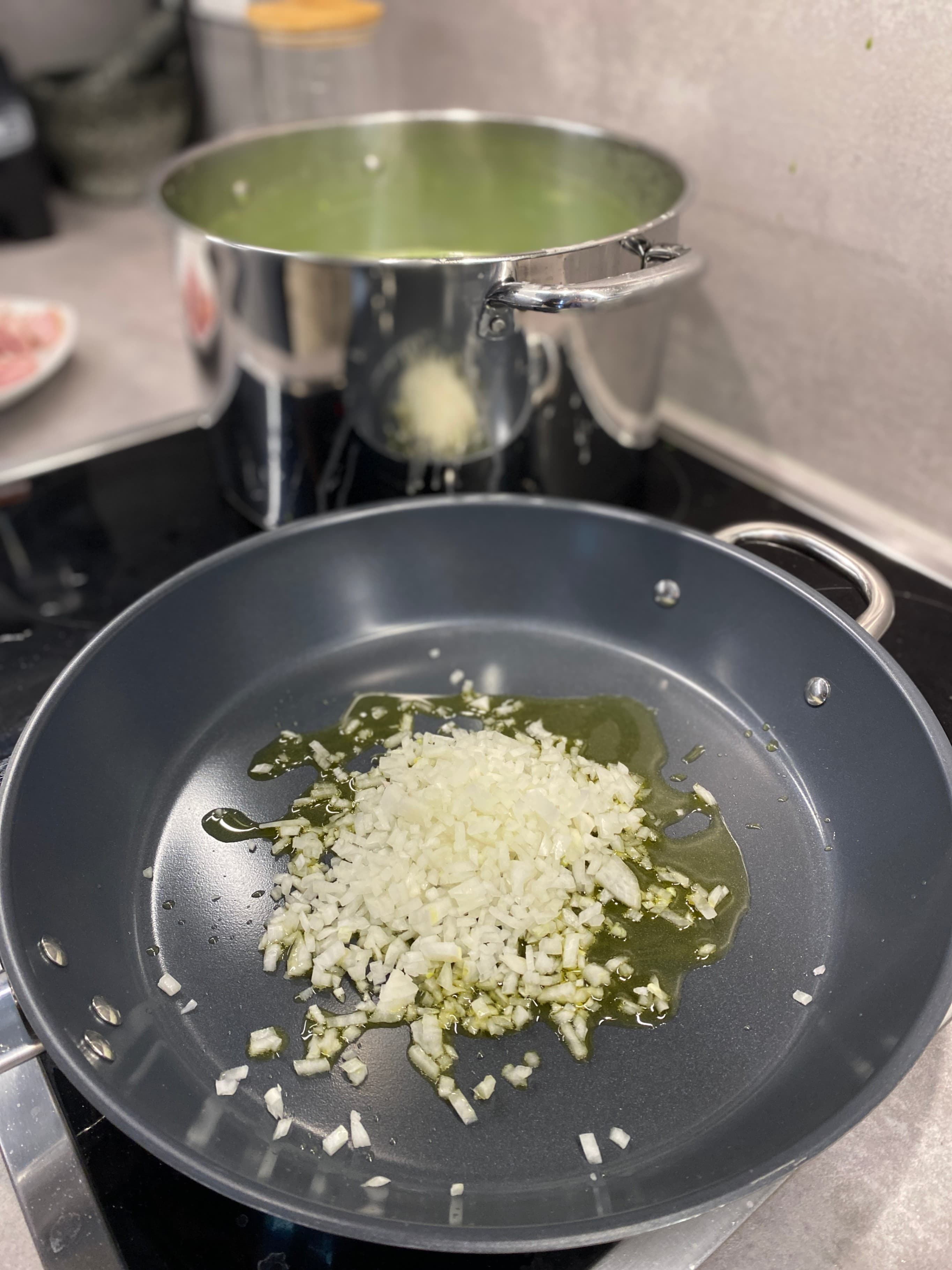 Protein-Spinat-Spätzle mit Zwiebel & Schinken (ohne Milch) Recipe Image