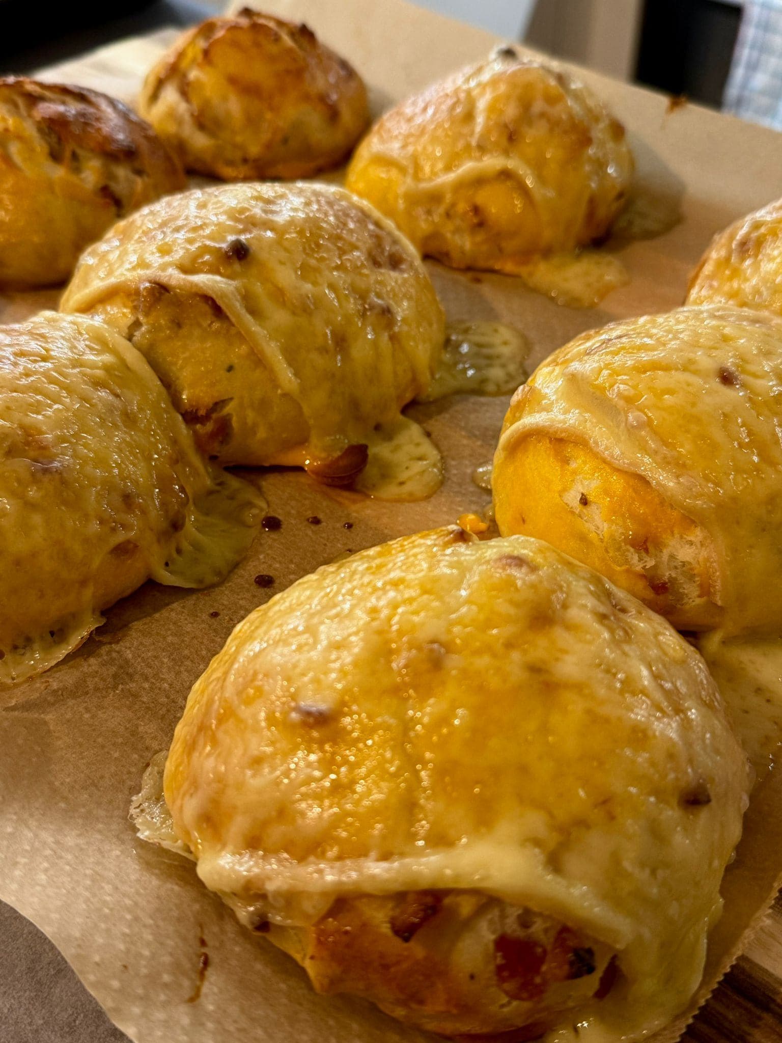 Speckbrötchen – 100% Hydration Milk Dough with Bacon & Raclette (48 h) Recipe Image