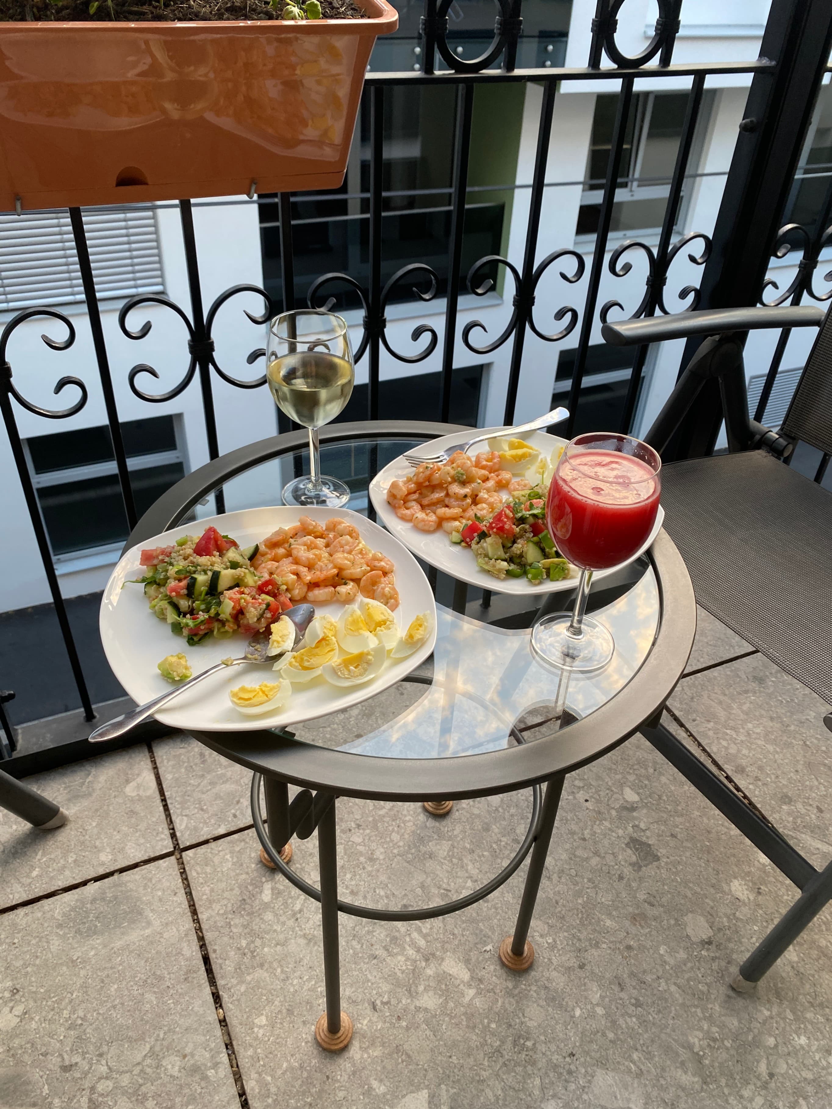 Shrimps with Quinoa SaladRecipe Image