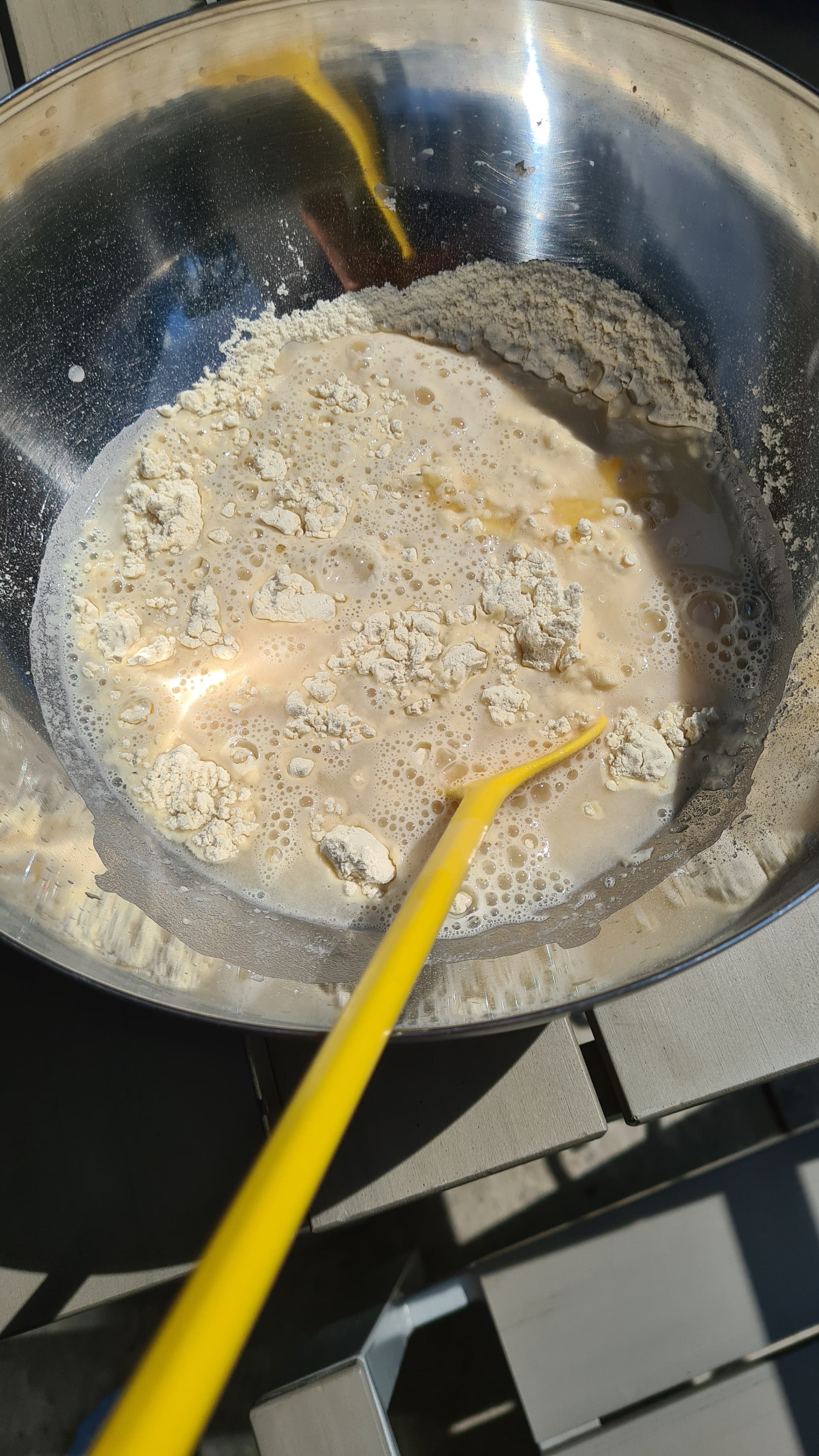 Pâte à pizza – Méthode Poolish, Version au lait à 70% d'hydratation (72h de fermentation) Recipe Image