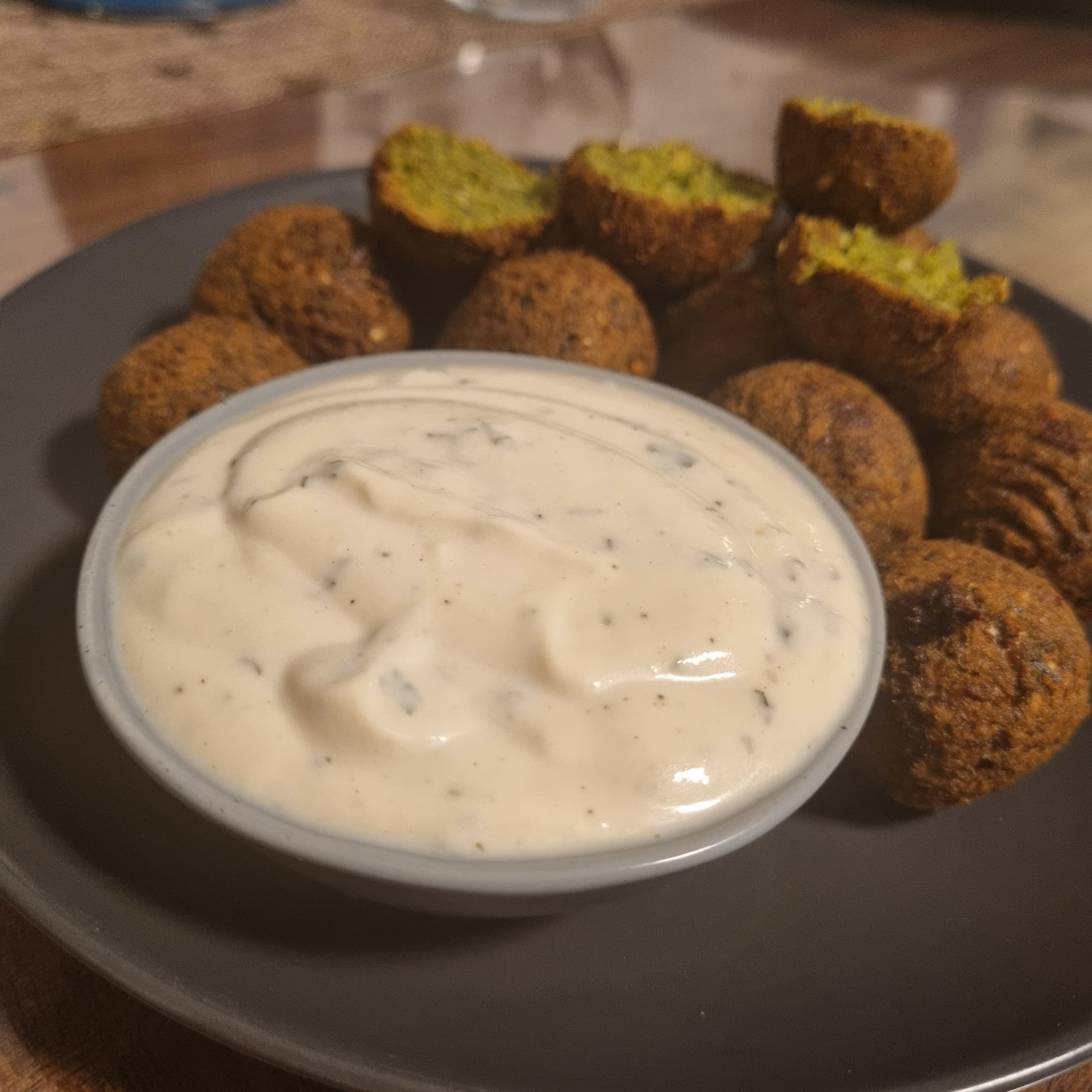 Cremige Vegane Sesamsauce mit Ahornsirup und Zitrone Recipe Image