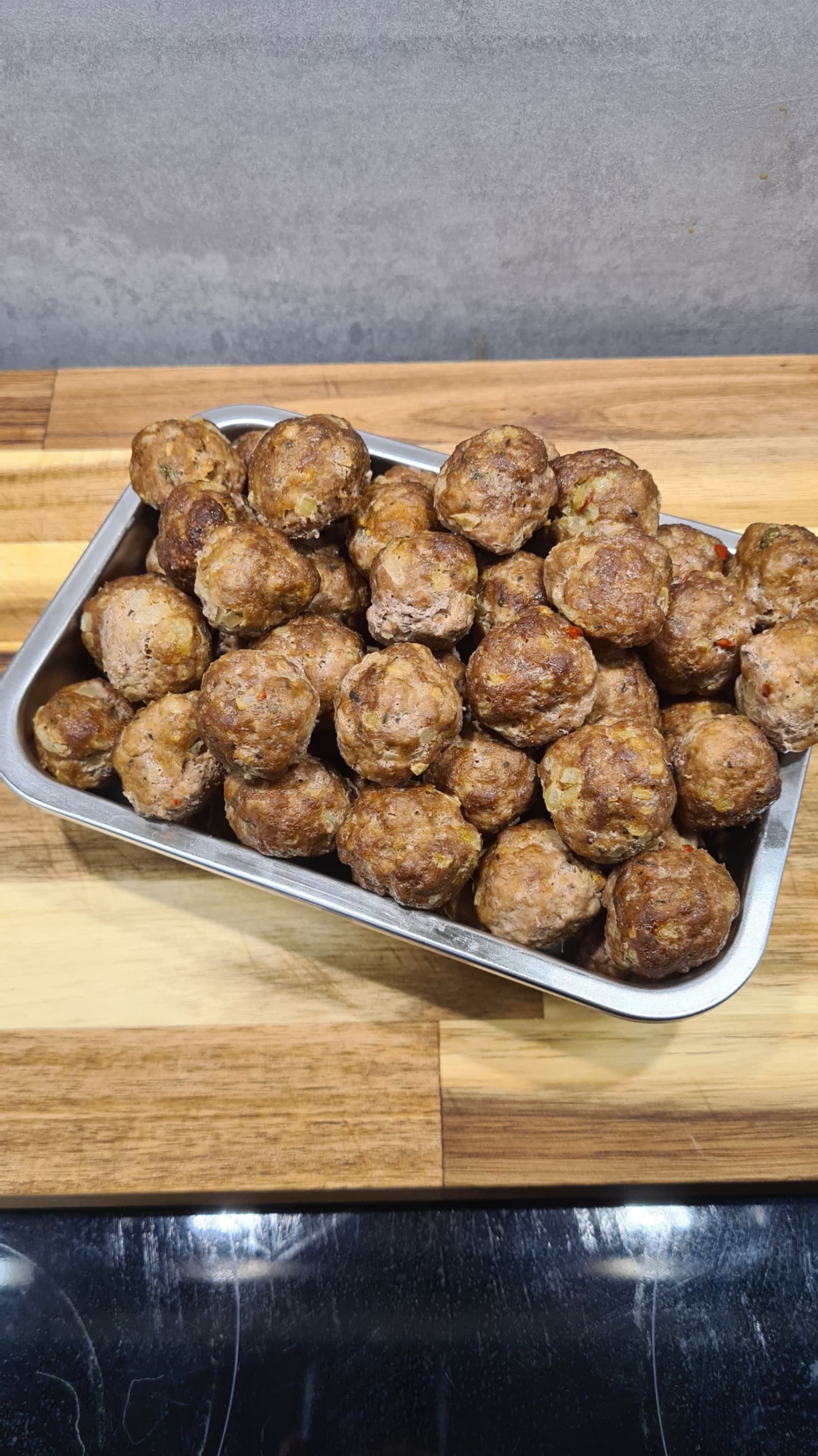 Oven-Baked Meatballs with Mediterranean Herbs and Spices Recipe Image