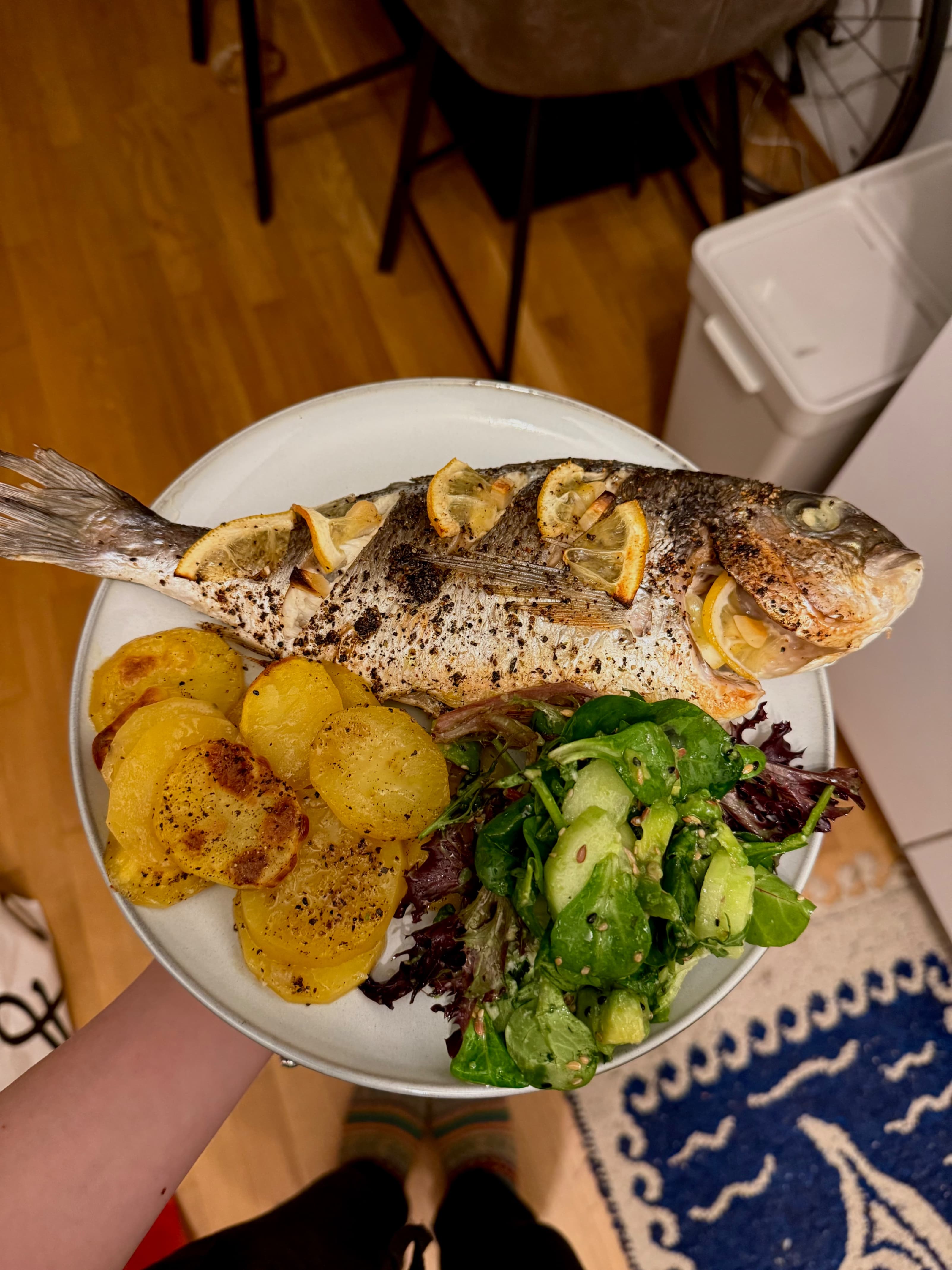 Печена ципура с картофи Recipe Image